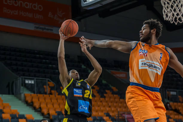 体育中并非 体育中并非