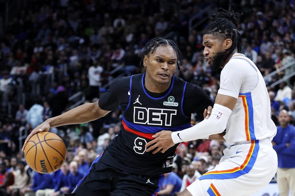 他巧妙地控 他巧妙地控